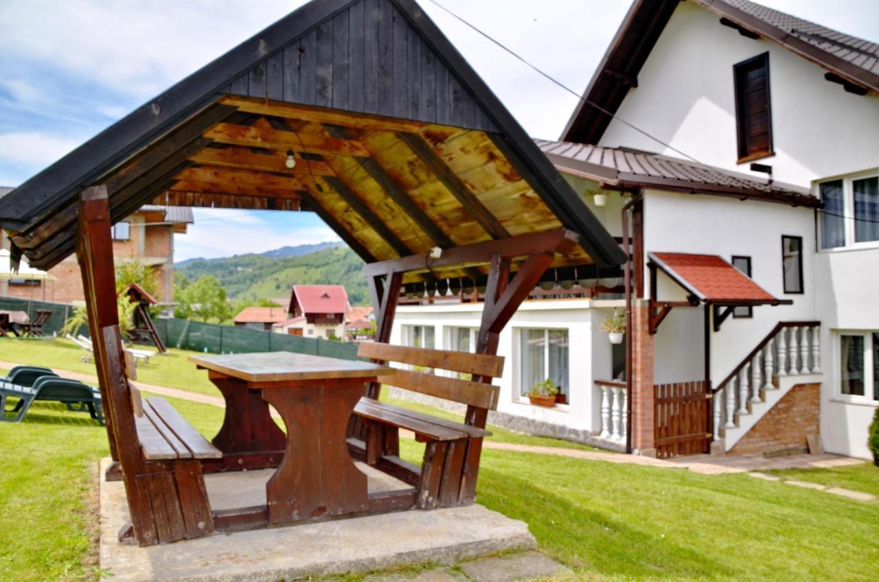 Pensiunea Casa Ady Bran  Exterior photo